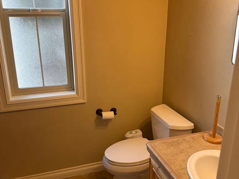 4033 Scottdale St — Photo 15