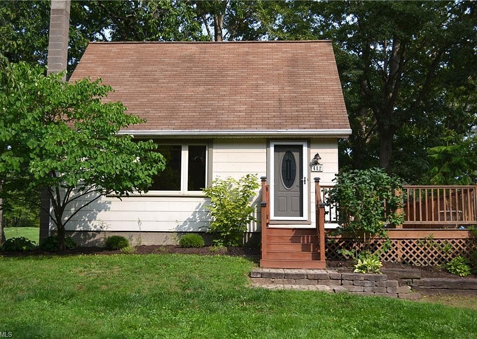1st image of 412 Country Club Ln