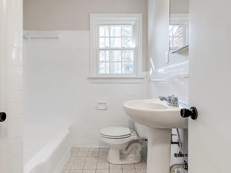 6817 Montauk Dr — Photo 11