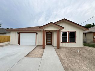 305 Rio Grande St, Del Rio, TX 78840