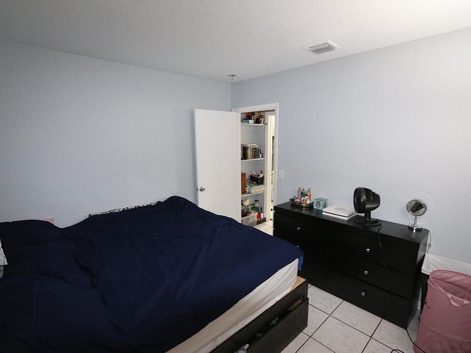 2nd image of 1013 NW 8th St APT 2