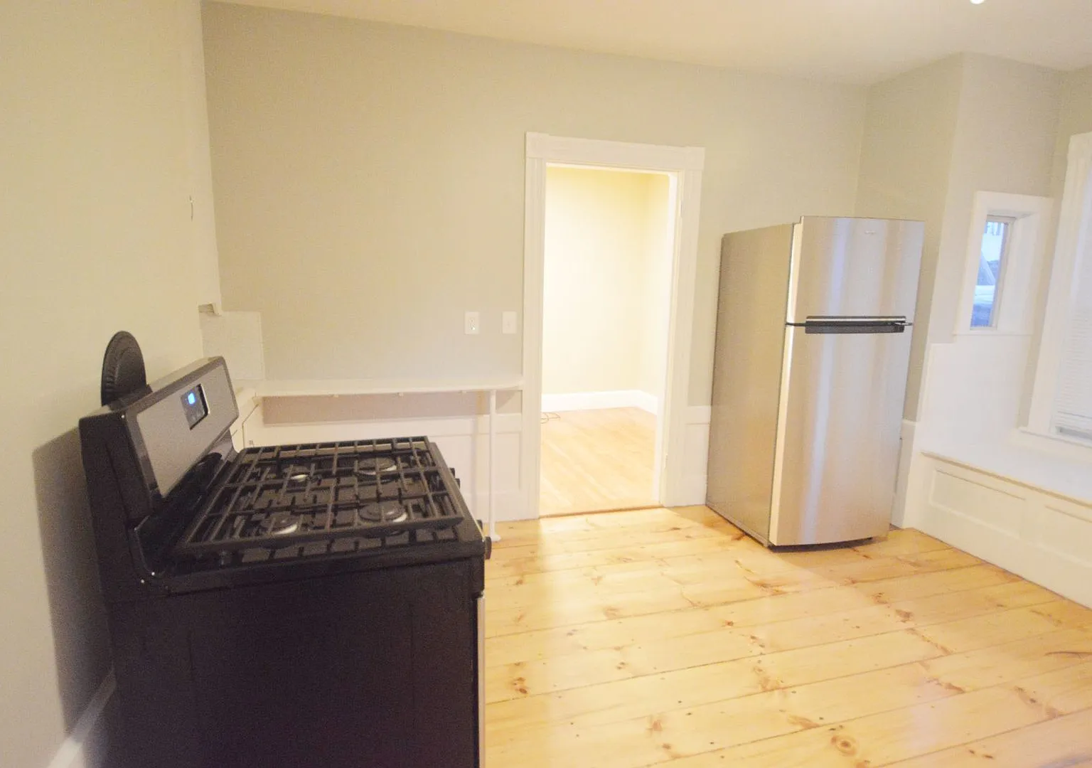 487-493 Fairmount Street — Photo 2