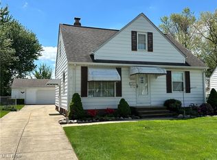 30432 Mildred Dr, Eastlake, OH 44095