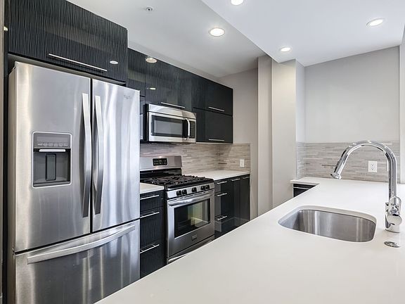 2nd image of 820 N 3rd St Unit 205