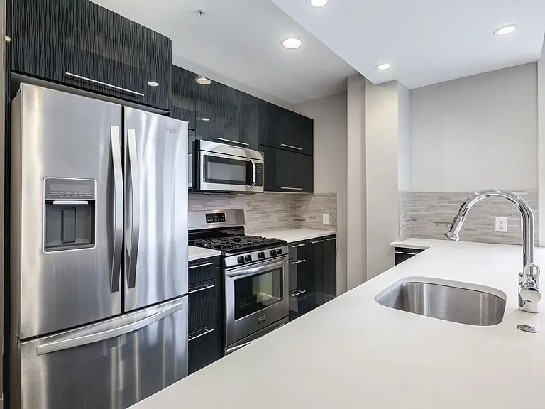 820 N 3rd St. — Photo 2