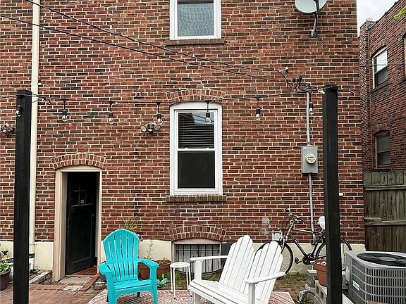 5th image of 3220 Geyer Ave