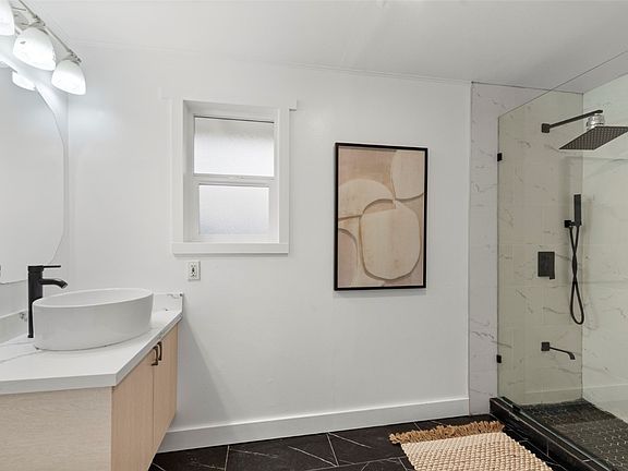 3rd image of 16129 SE 5th St