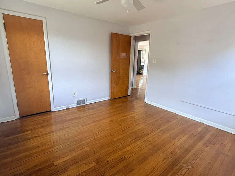 2307 Noble Rd #2 — Photo 7