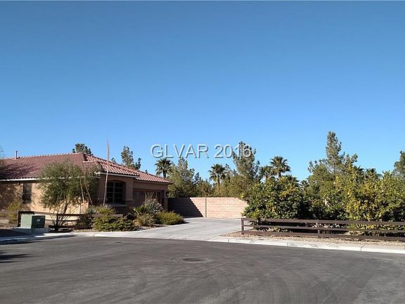 2nd image of 8259 Freshwater Pearl St
