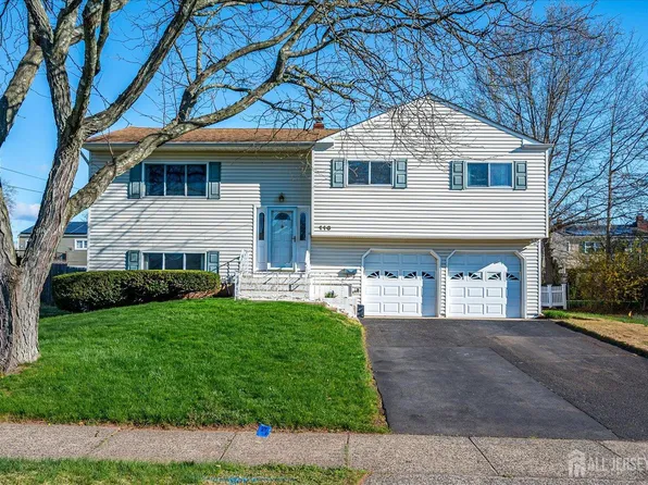 110 Benart Pl, Middlesex, NJ 08846