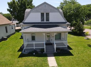 801 E 4th Ave, Mitchell, SD 57301