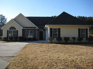 423 Almond Rd, Carrollton, GA 30117