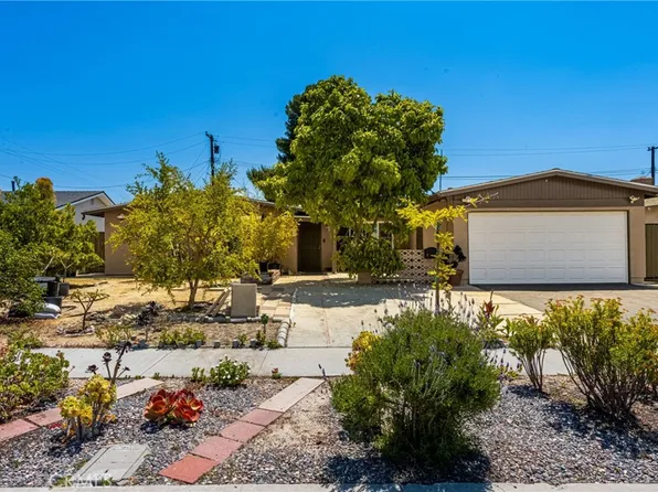 1108 S Groveland Pl, Anaheim, CA 92806