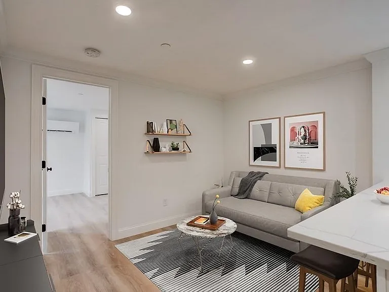 4 Hardy St #2 — Photo 5