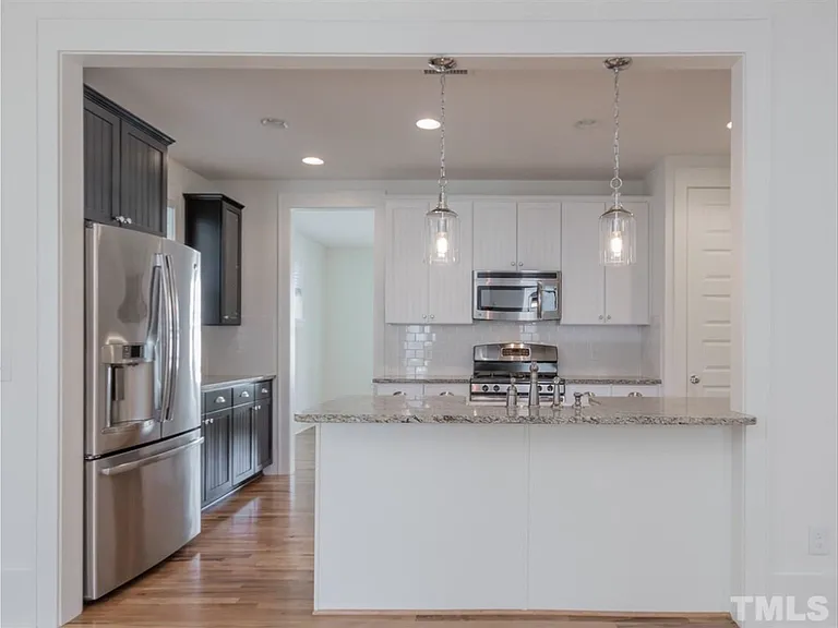 557 Serenity Hill Cir — Photo 14