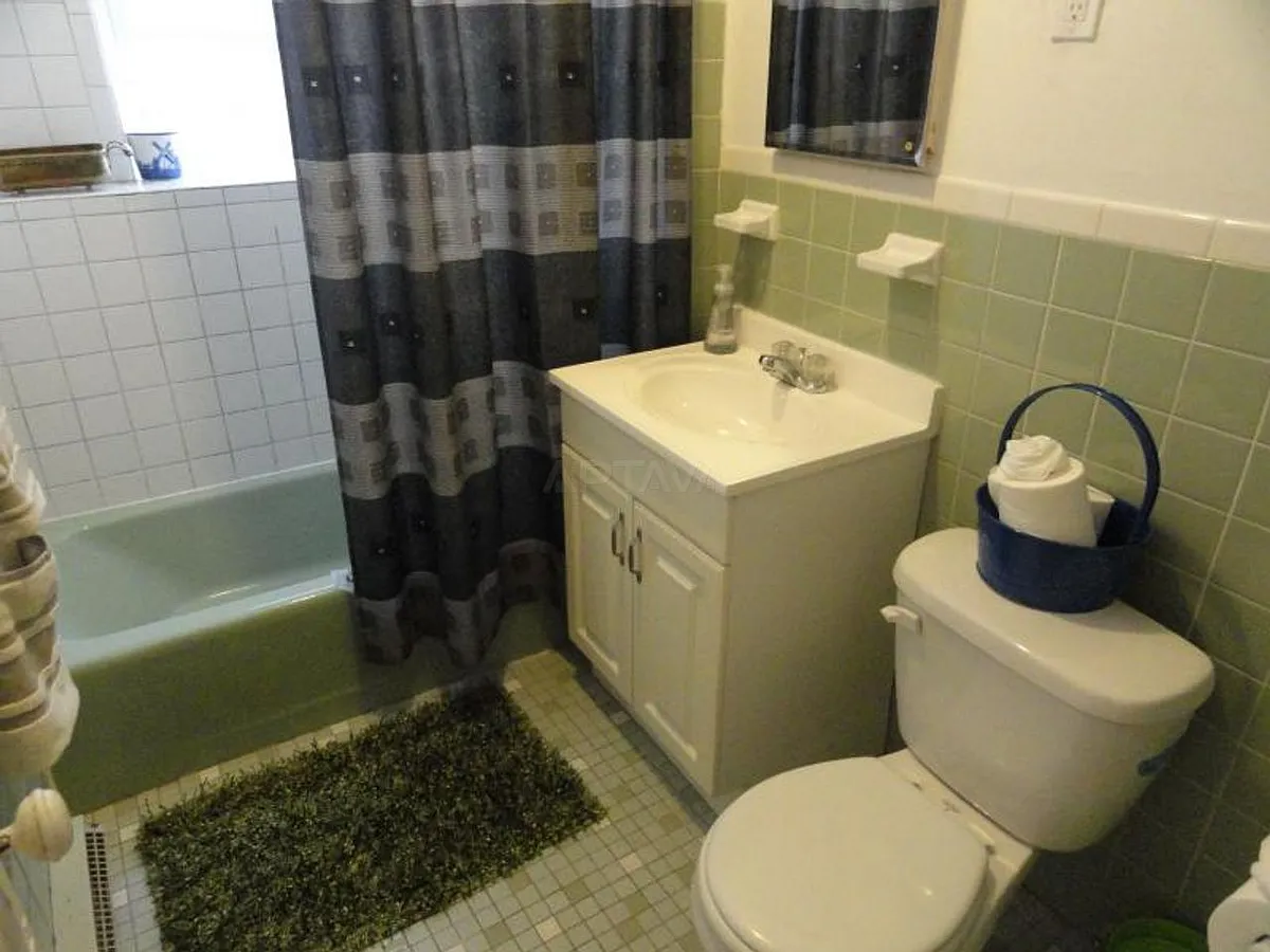 Building Photo - 402 Highland Ave #32