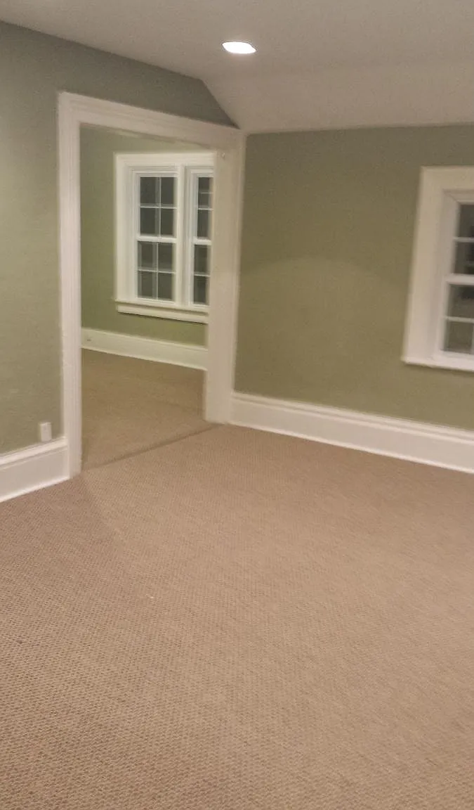 304 Grand Avenue NE — Photo 2