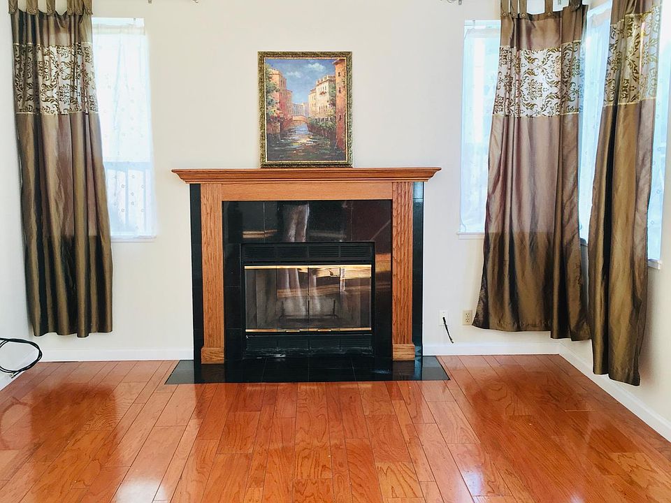 Spacious, cozy and private family room facing quiet backyard