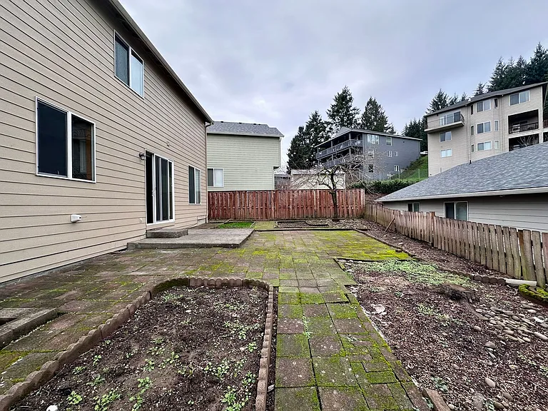 3437 SW 2nd St — Photo 43