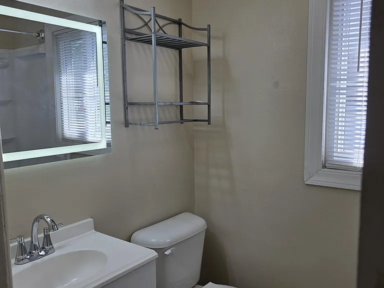 238 Terry Ave — Photo 10