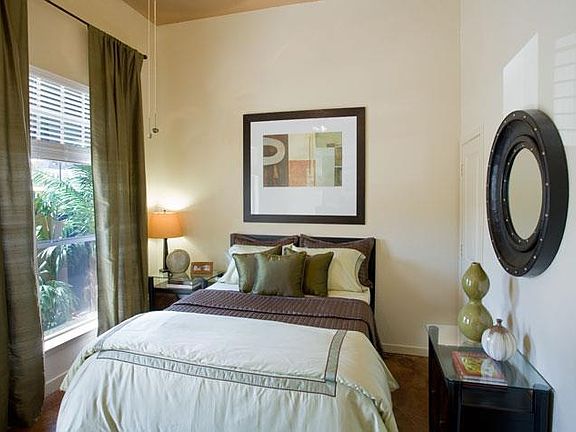 4th image of 1700 Jake St Unit 111