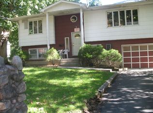 37 N Saddle River Rd, Airmont, NY 10952