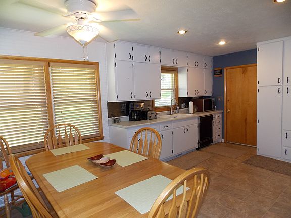 4th image of 3700 Grandview Blvd