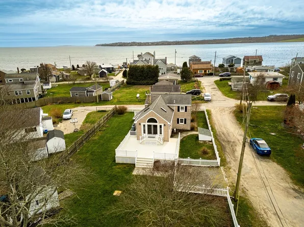 46 Tony St, Tiverton, RI 02878