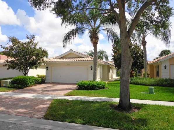 8319 Eleuthera Ln, Wellington, FL 33414