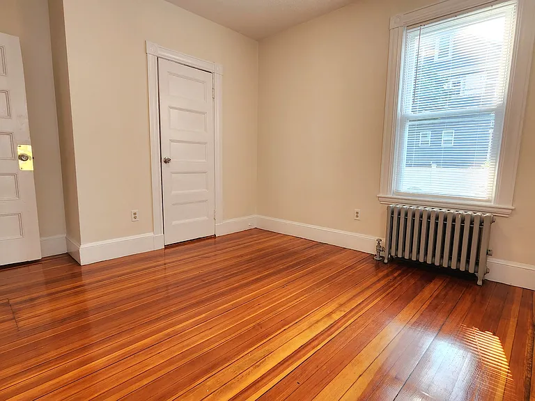 16 Hobson St #1 — Photo 8