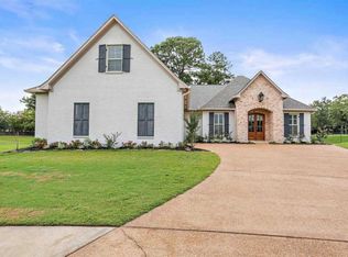 102 Grandeur Dr, Brandon, MS 39042