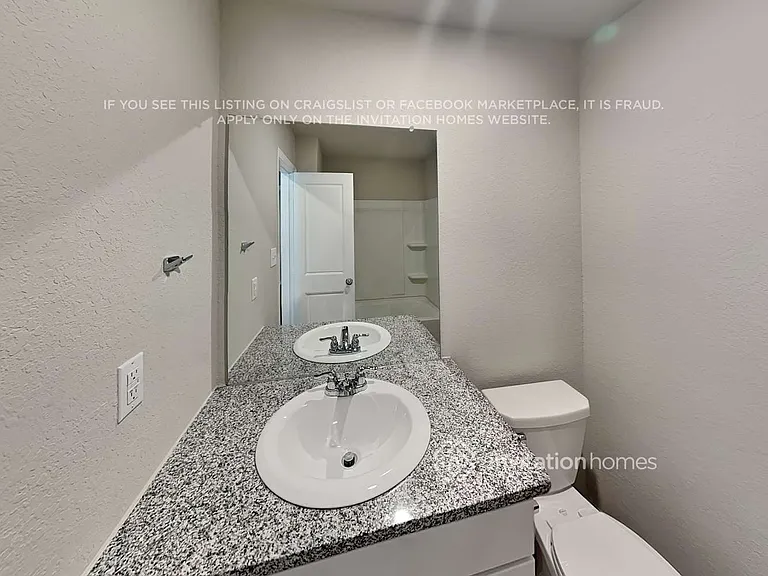 5445 Verdugos Palace — Photo 15