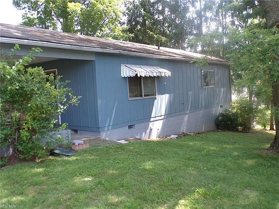 4th image of 1708 Dogwood Cir