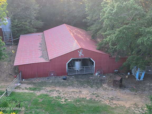 2nd image of 10171 Road 851