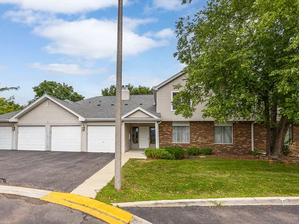 7020 Remington Ct APT 101, Woodridge, IL 60517