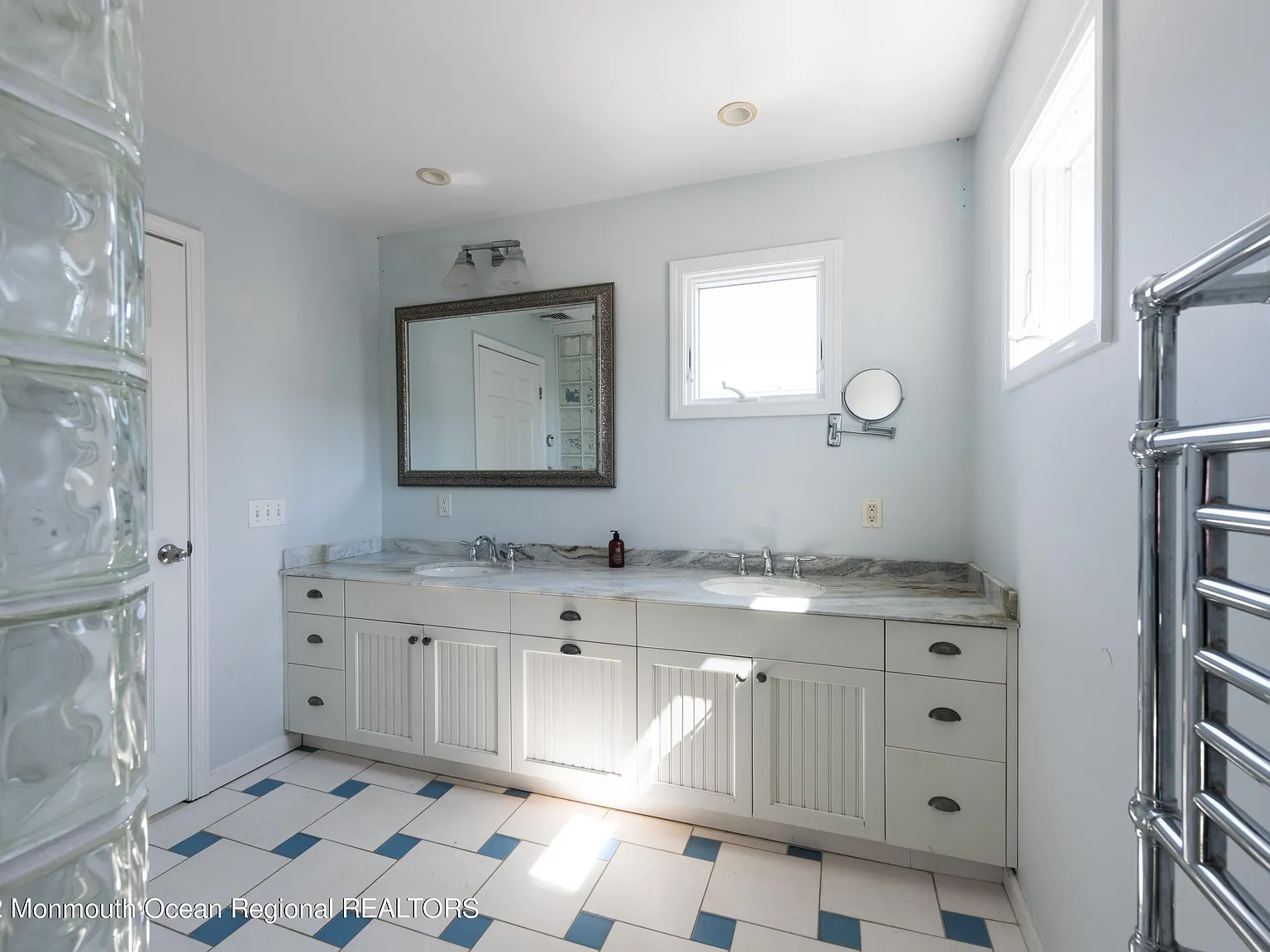 5 bed, 2676 sqft, $5,500 — Photo 4