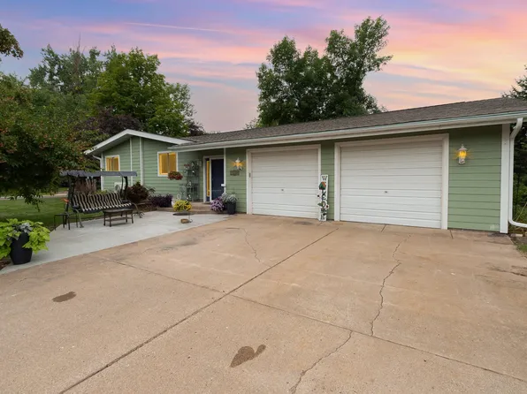 605 Lake St NE, Pine City, MN 55063