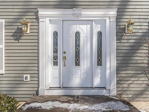 5th image of 8459 Country Farm Ln
