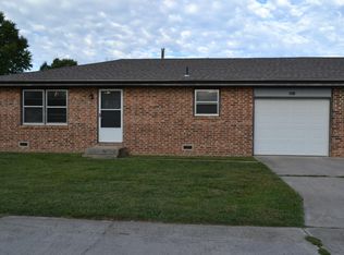 2935 W Roxbury St, Springfield, MO 65807