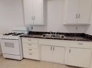 620 C St APT 11, Patterson, CA 95363
