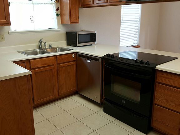 5th image of 3829 E Lass Ave