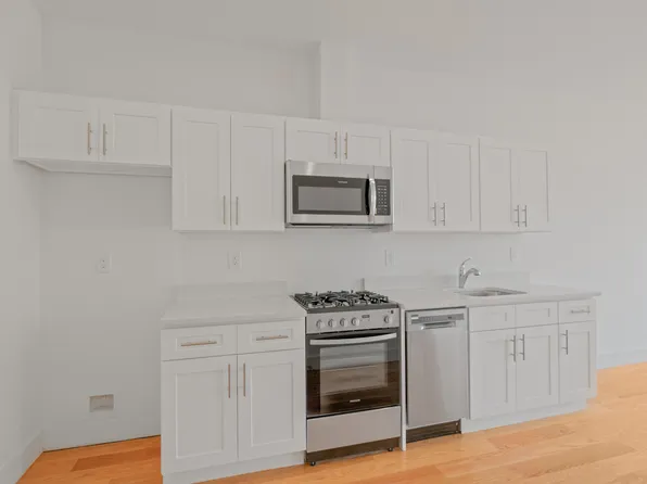 56 Cottage Street image 4 of 11