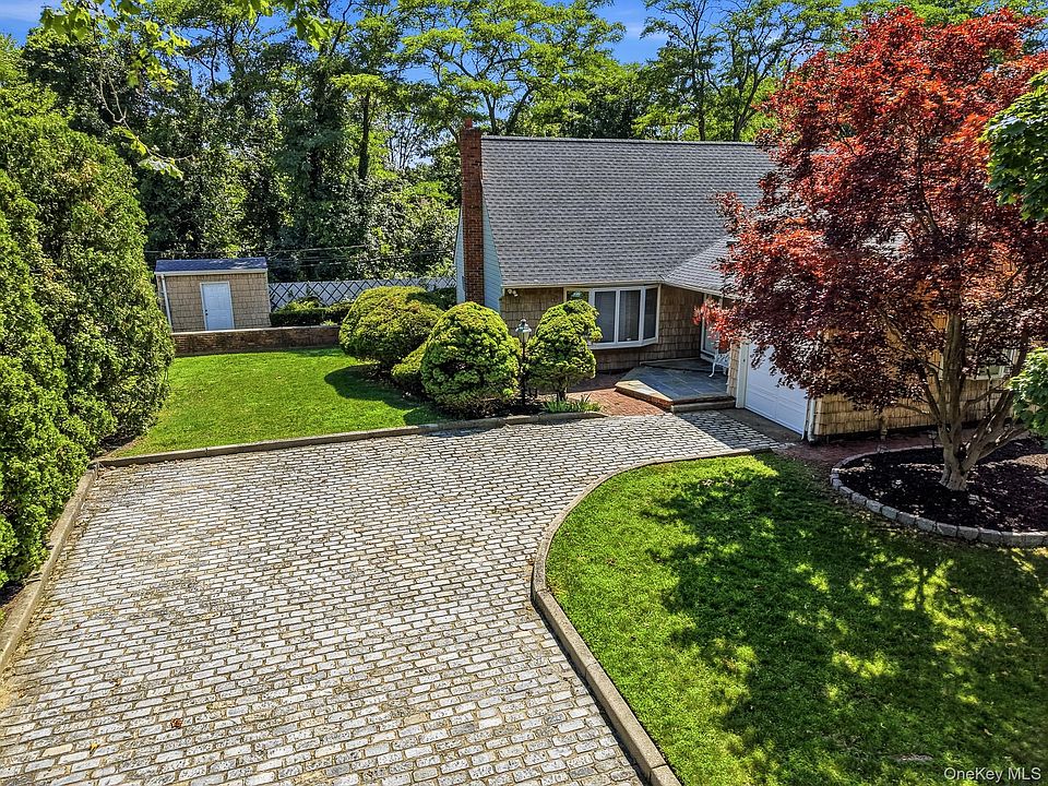 1st image of 10 Arcadia Drive
