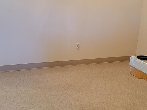 4th image of 223 E Cortner St #223