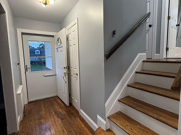 4th image of 6 Gateway St