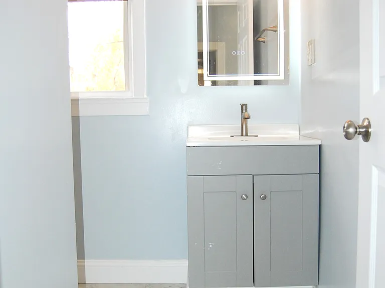2261 Tilbury Ave #1 — Photo 3