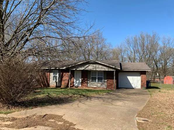 2702 Walker St, Bentonville, AR 72712