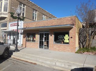 114 W 4th St, Taylor, TX 76574