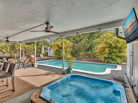3rd image of 2200 NW 73rd Avenue
