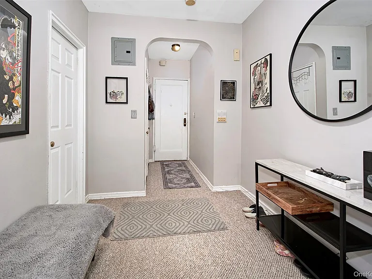 2 Greenridge Ave #3C — Photo 1